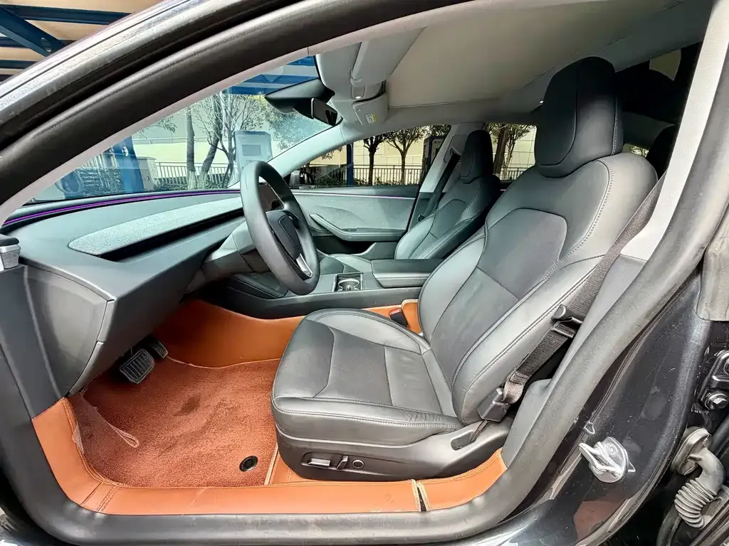 Tesla Model 3 — фото 6