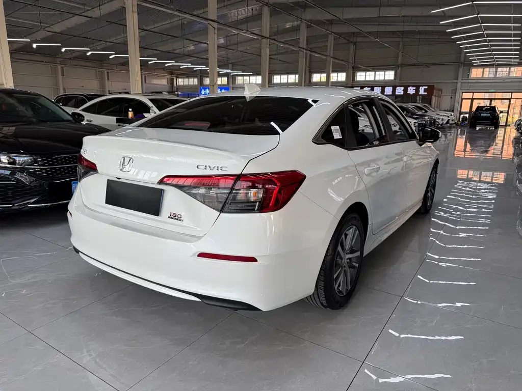 Honda Civic — фото 3