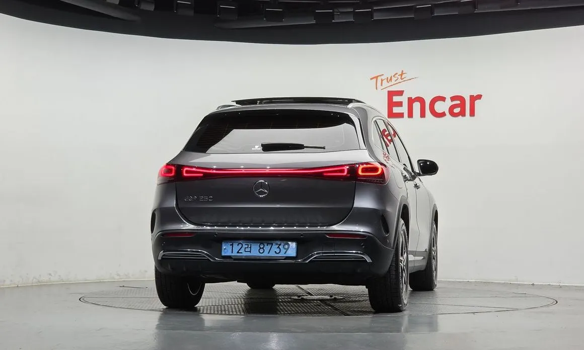 Mercedes-Benz EQA — фото 10