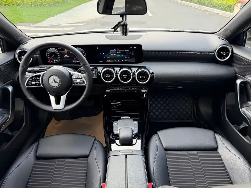 Mercedes-Benz A-Class (Import) — фото 7