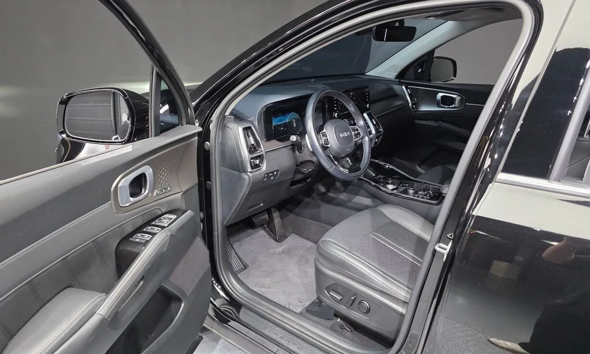 Kia Sorento — фото 8