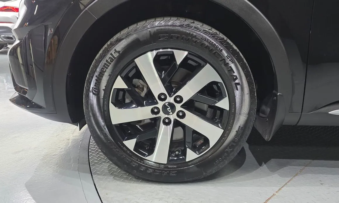 Kia Sorento — фото 5