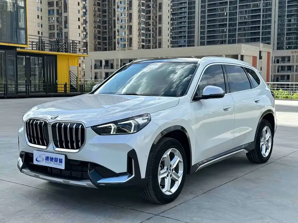 BMW X1 — фото 1