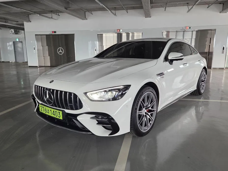 Mercedes-Benz AMG GT — фото 1