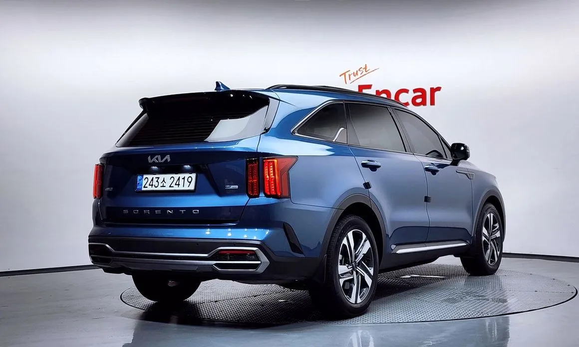 Kia Sorento — фото 5