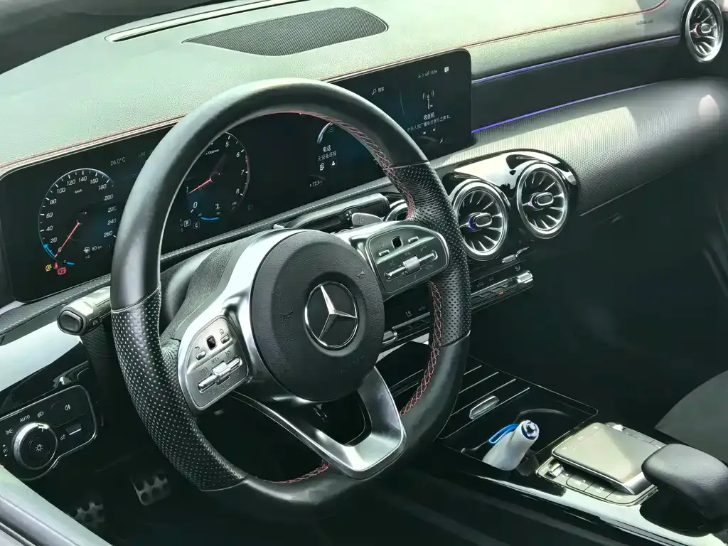 Mercedes-Benz CLA (Import) — фото 8
