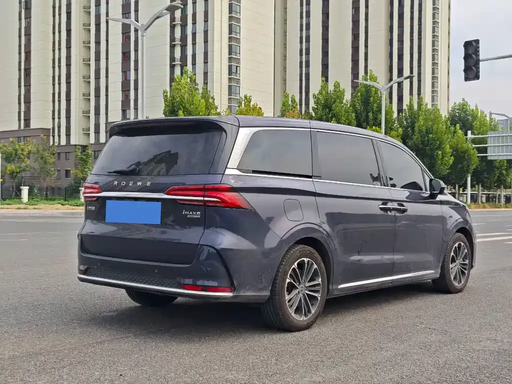 Roewe iMAX8 — фото 7
