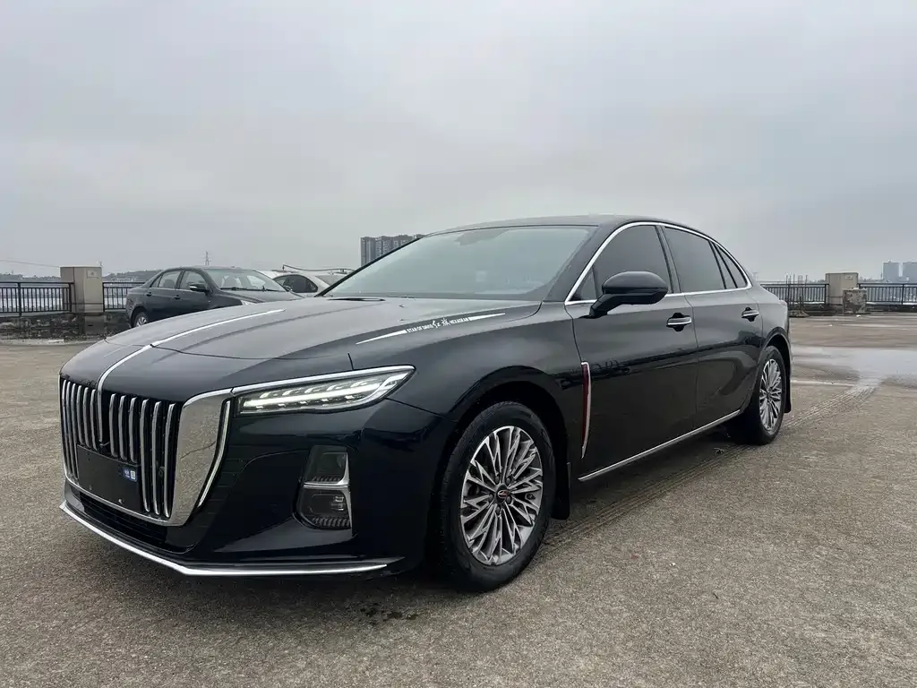 Hongqi H5 — фото 1