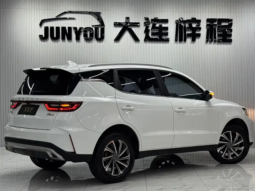 Geely Vision X6 — фото 6