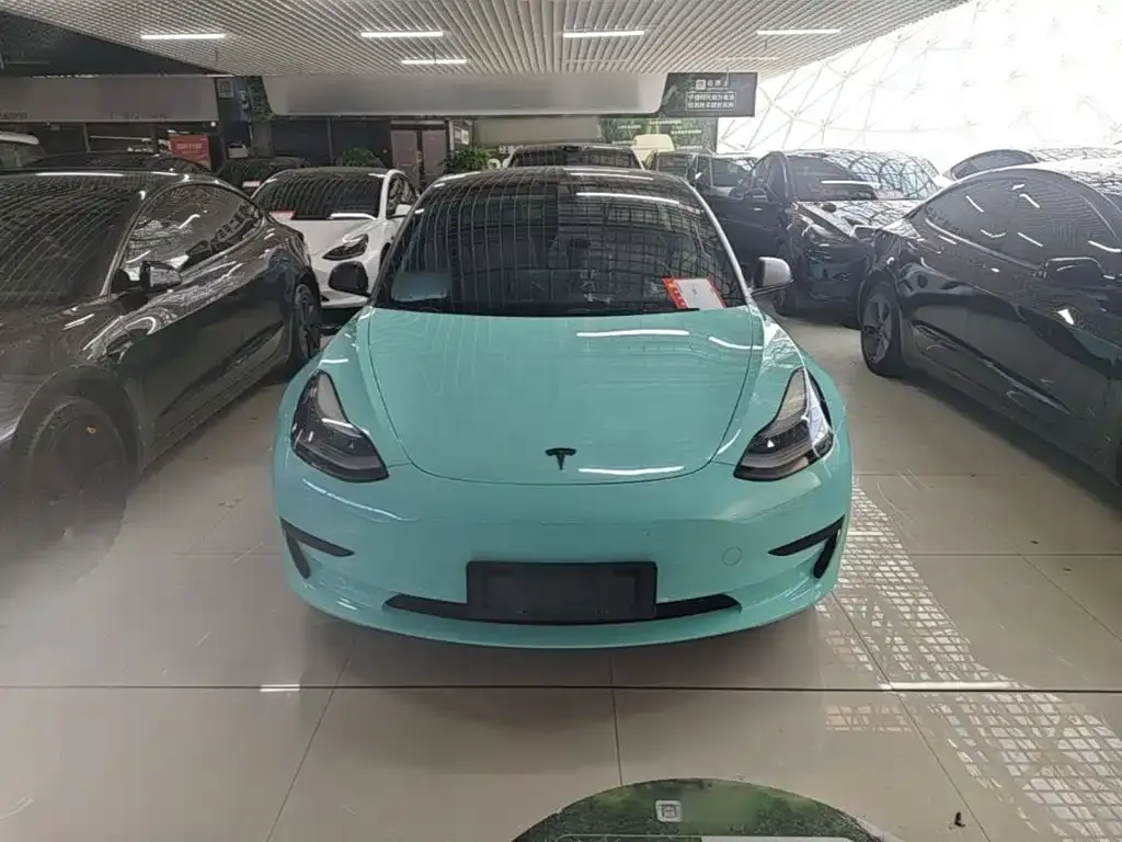 Tesla Model 3 — фото 7
