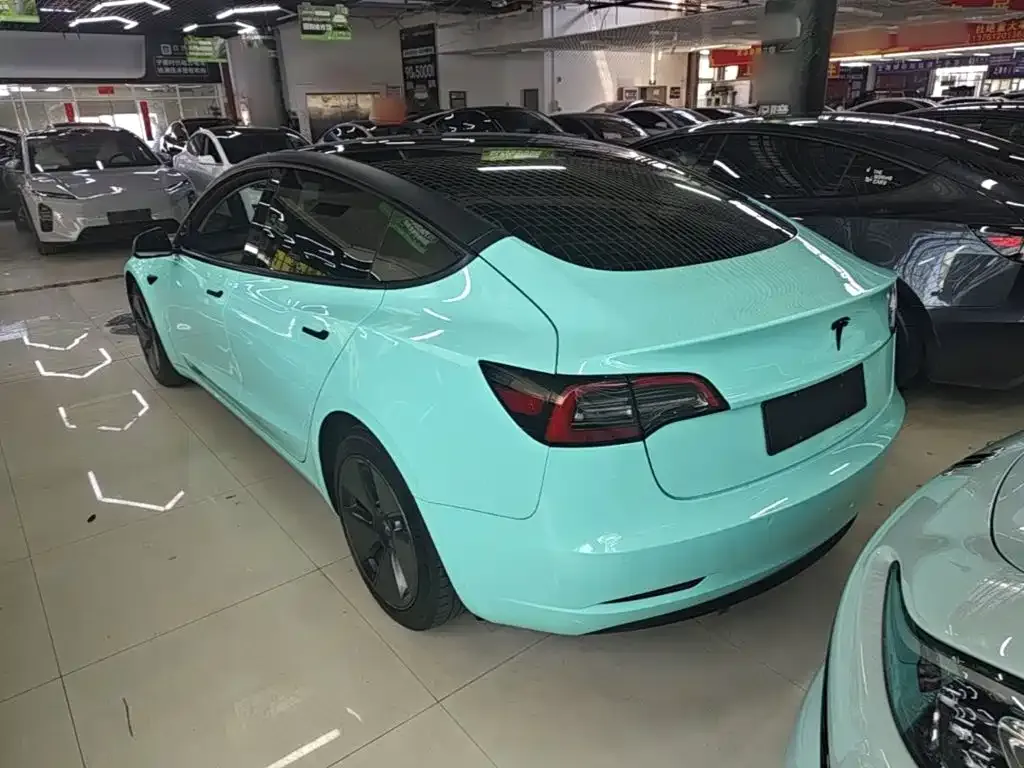 Tesla Model 3 — фото 10