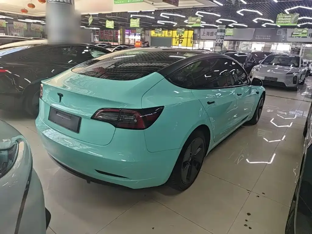 Tesla Model 3 — фото 4