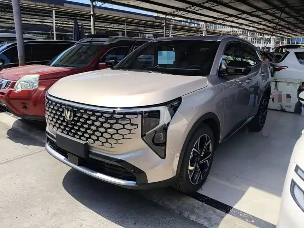 Changan CS55PLUS — фото 1