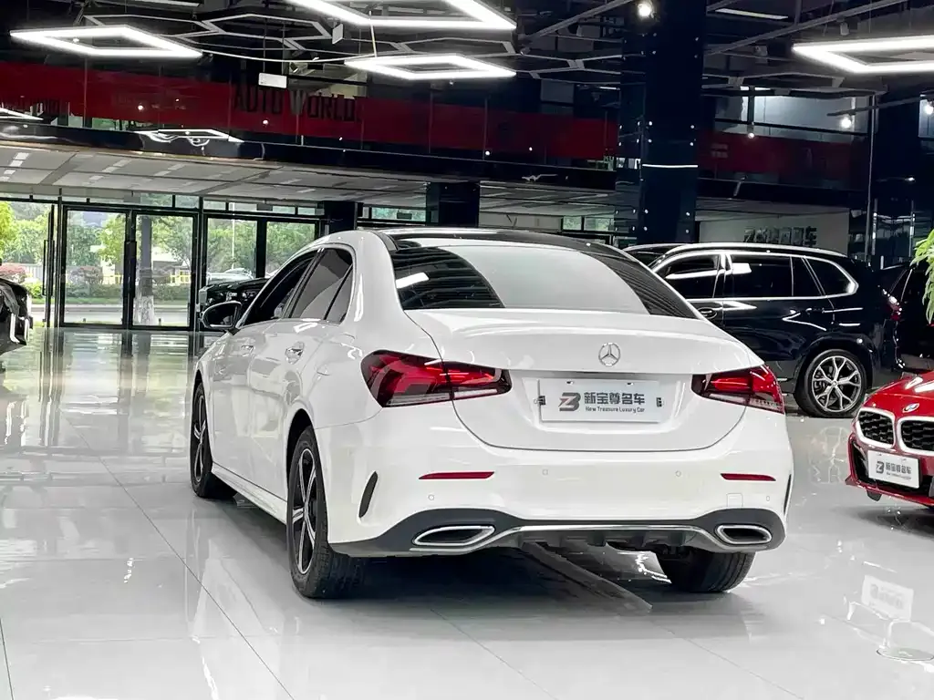 Mercedes-Benz A-Class — фото 7