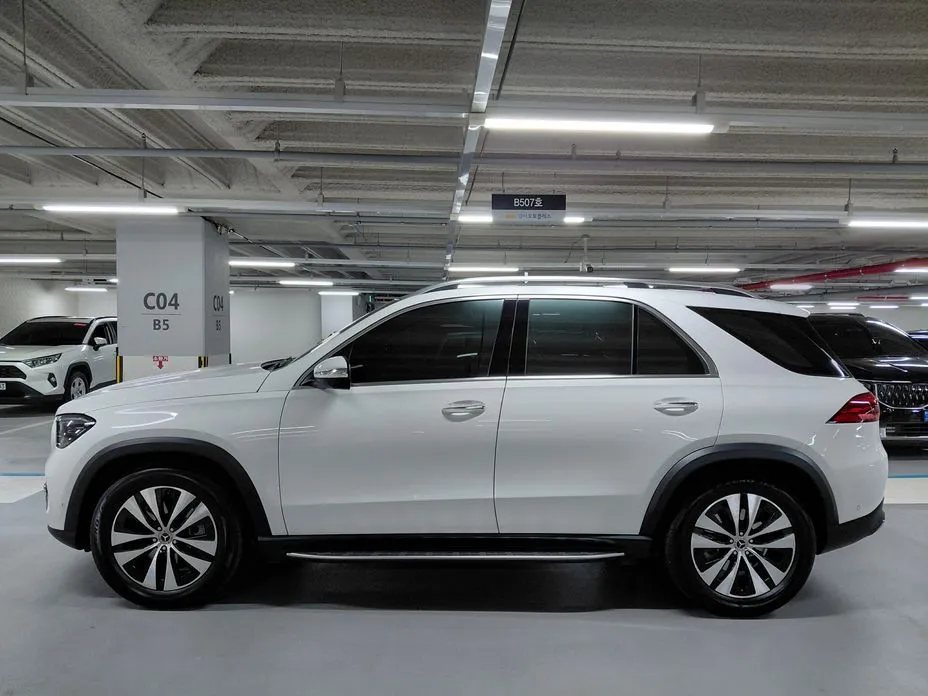 Mercedes-Benz GLE-Class — фото 6