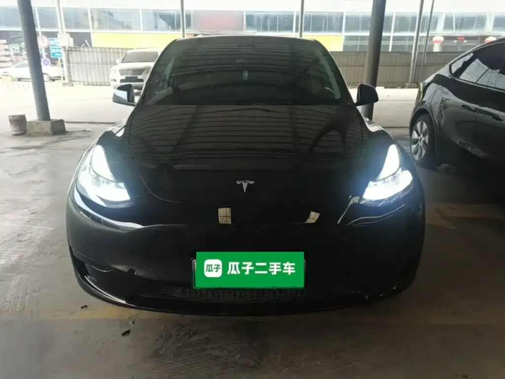 Tesla Model Y — фото 7