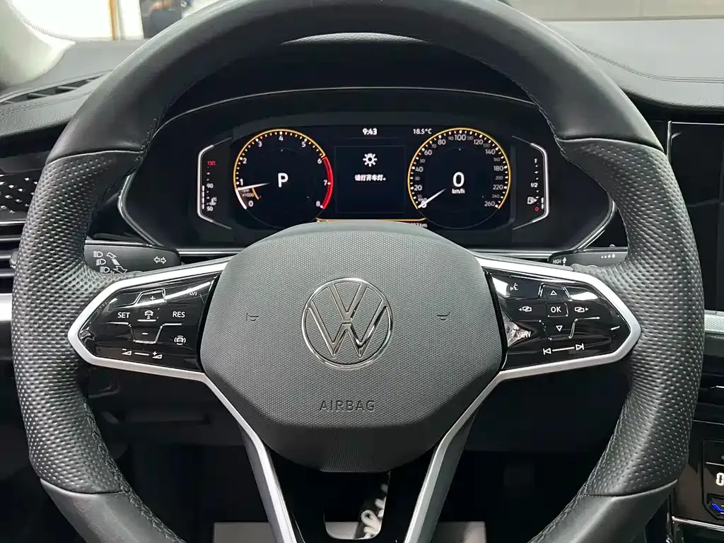 Volkswagen Passat — фото 10