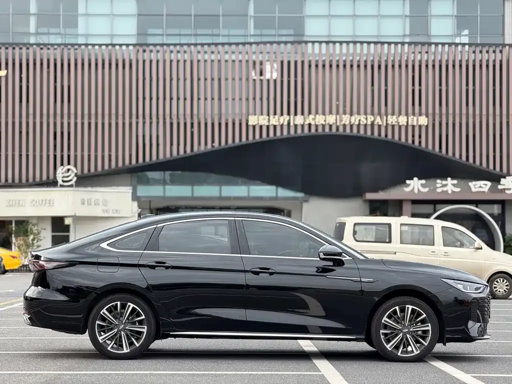 Chery Arrizo 8 PRO — фото 10