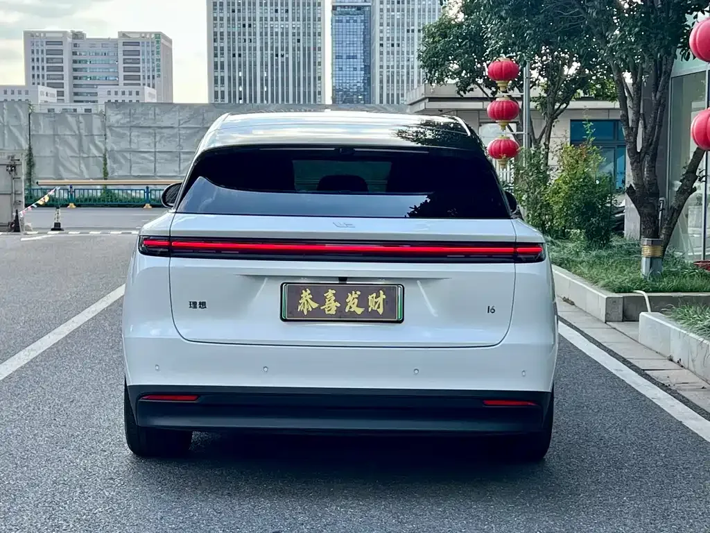 Li Auto Li i6 — фото 3