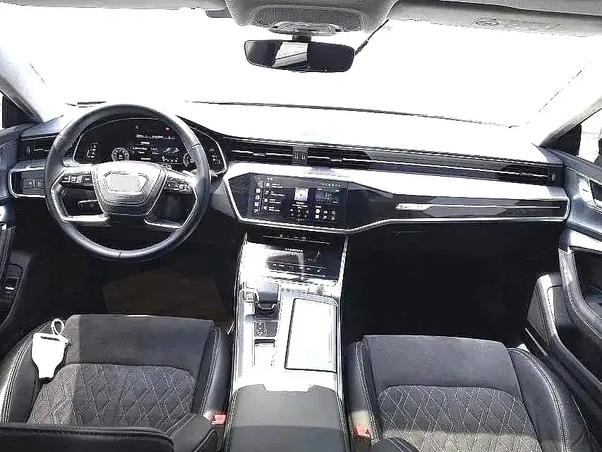 Audi A7L — фото 5