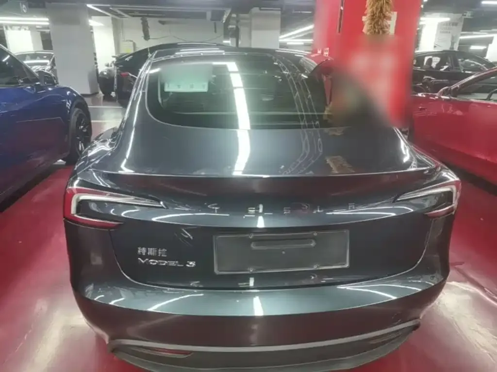 Tesla Model 3 — фото 4