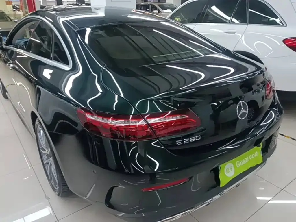 Mercedes-Benz E-Class (Import) — фото 9