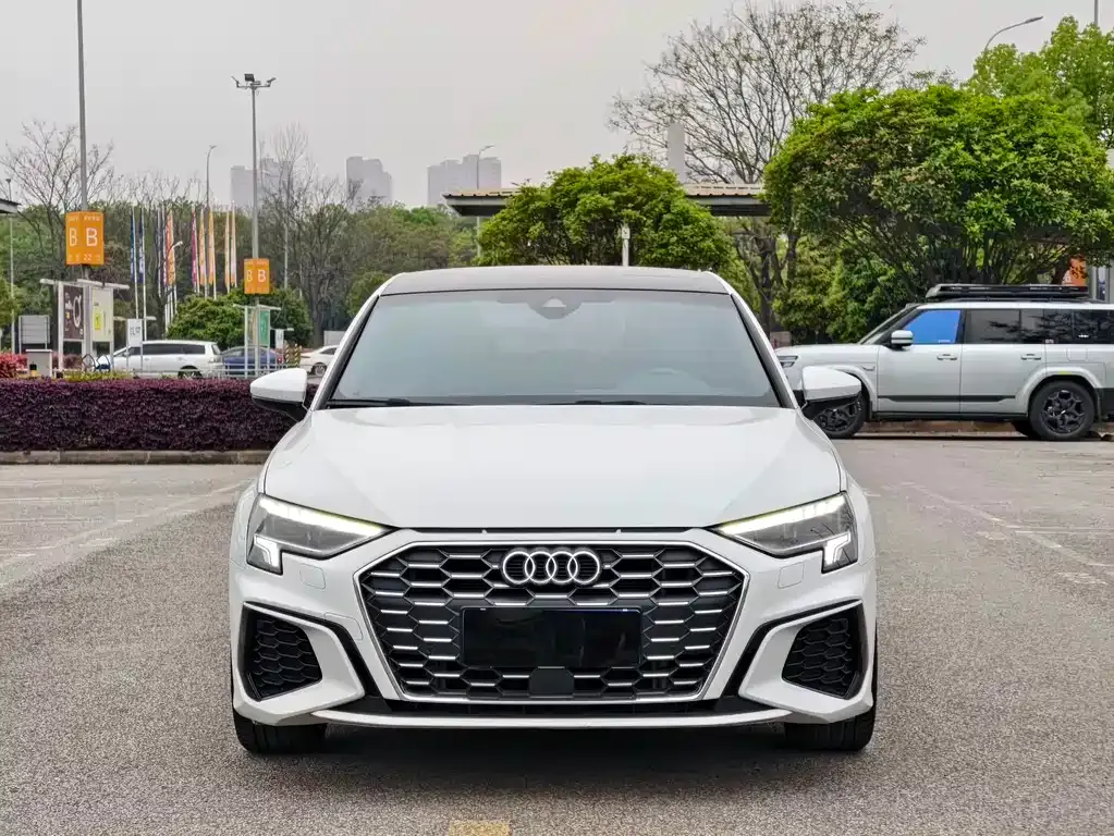 Audi A3 — фото 2