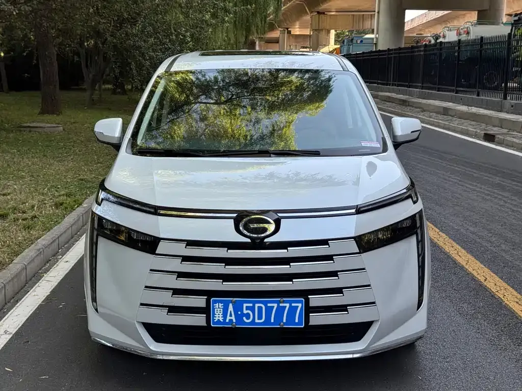GAC Motor Trumpchi E8 — фото 4