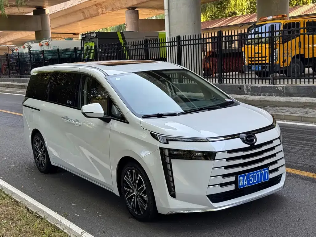 GAC Motor Trumpchi E8 — фото 5