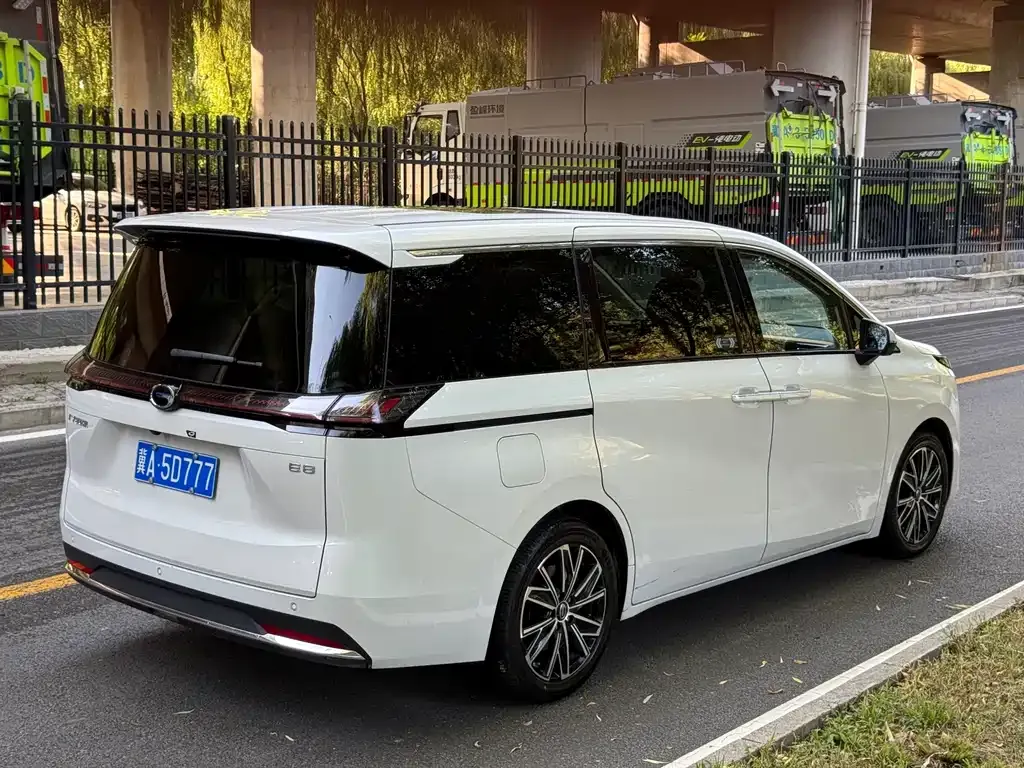 GAC Motor Trumpchi E8 — фото 8