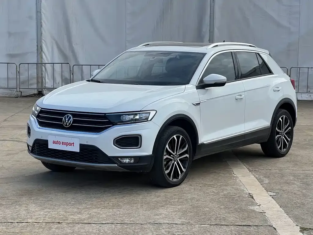 Volkswagen T-Roc — фото 1