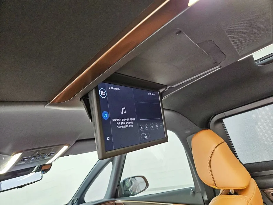 Toyota Alphard — фото 10