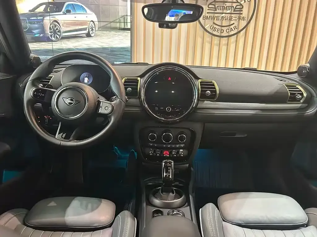 MINI Clubman — фото 2