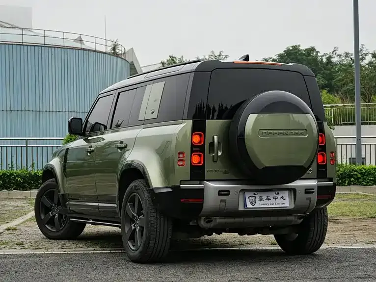 Land Rover Defender — фото 5