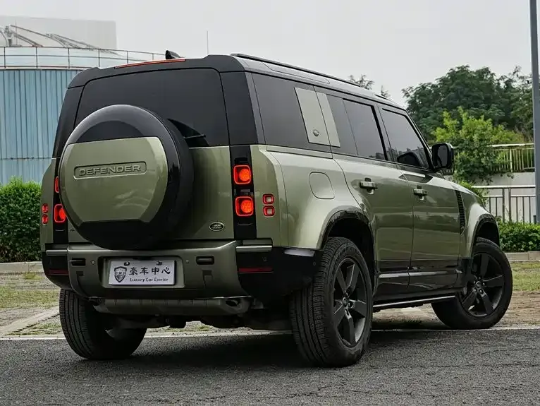 Land Rover Defender — фото 8