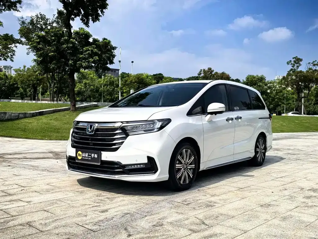 Honda Odyssey — фото 1