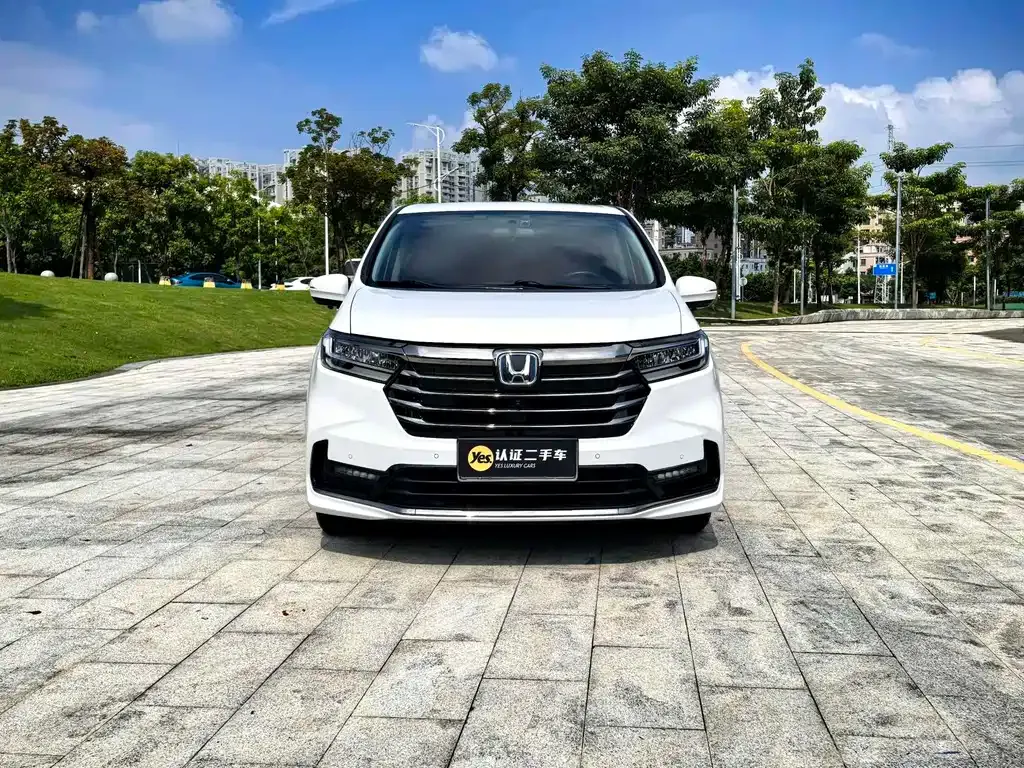 Honda Odyssey — фото 10
