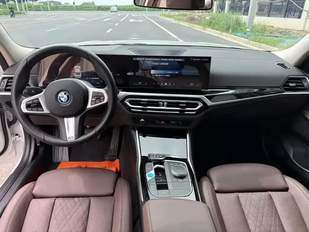 BMW i3 — фото 8