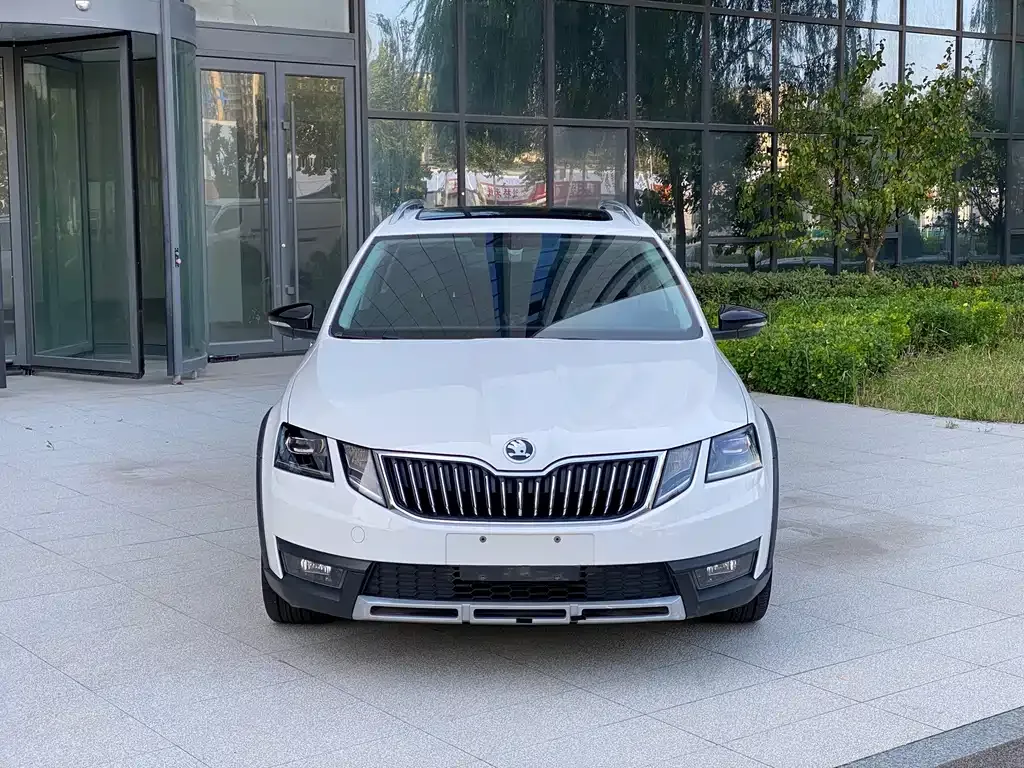 Skoda Octavia — фото 4