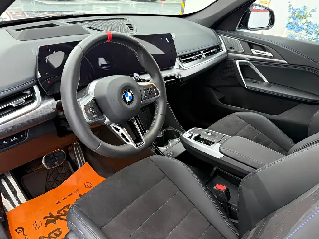 BMW X1 M35Li — фото 10