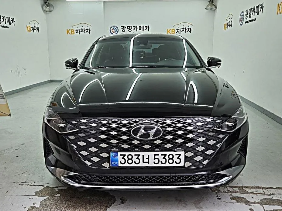 Hyundai Grandeur — фото 1