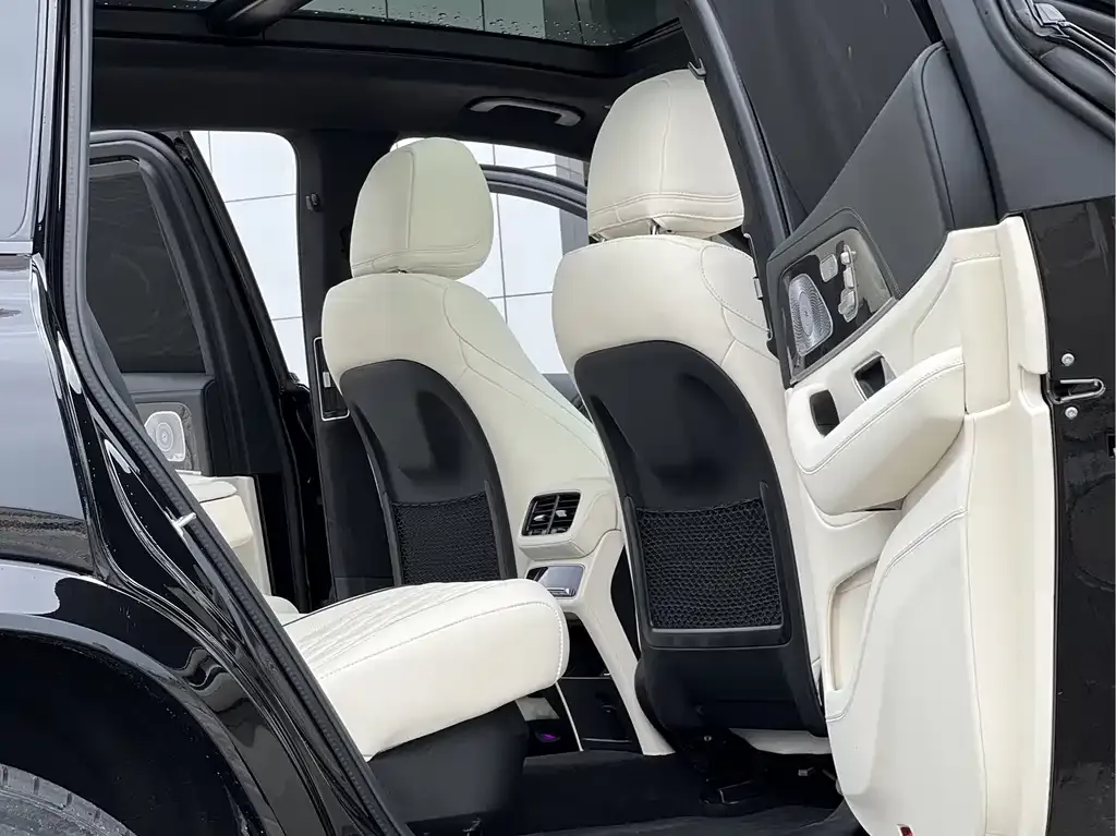 Mercedes-Benz GLS AMG — фото 8