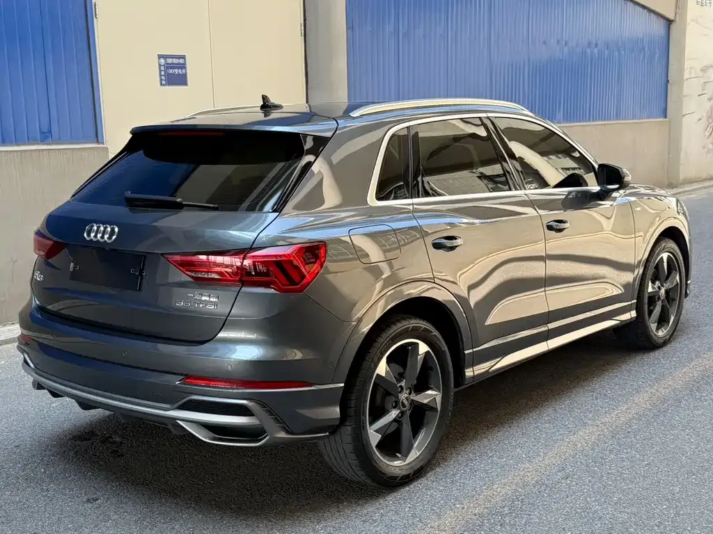 Audi Q3 — фото 9