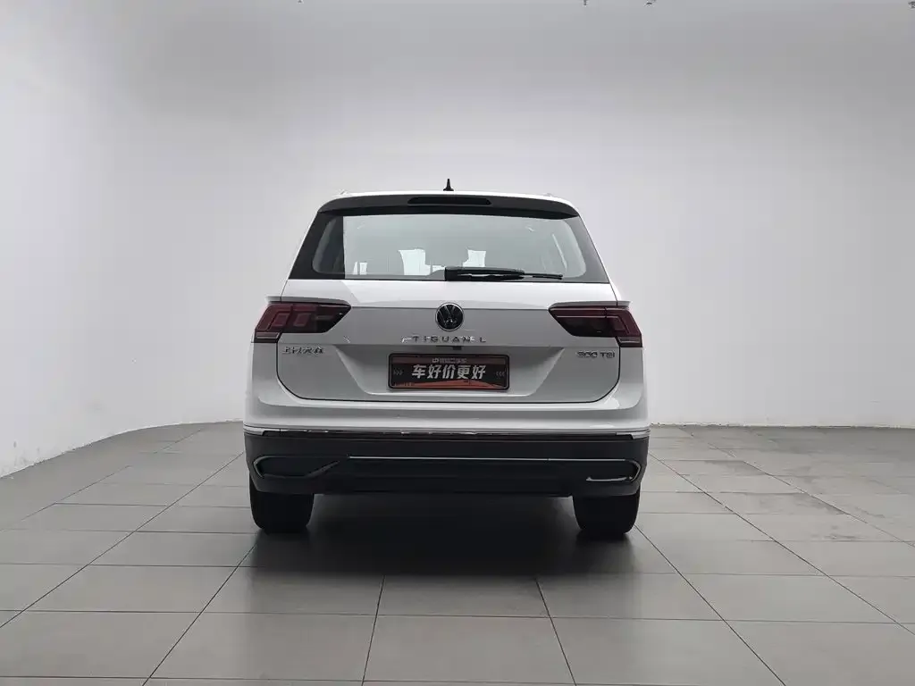 Volkswagen Tiguan L — фото 4