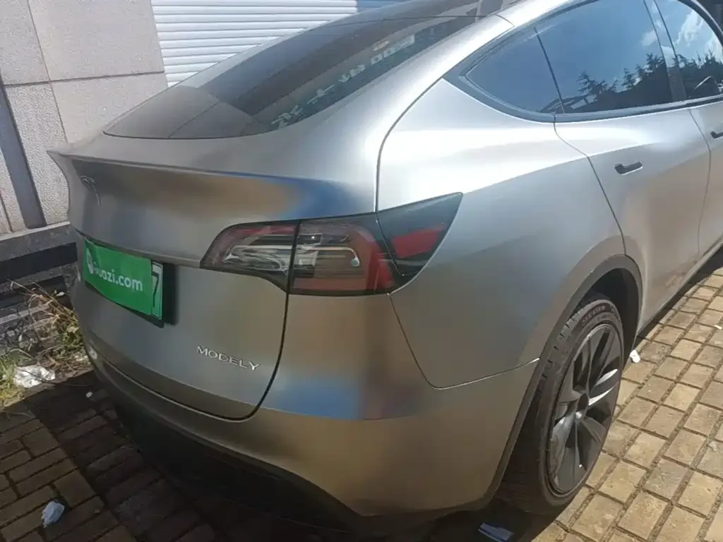 Tesla Model Y — фото 4