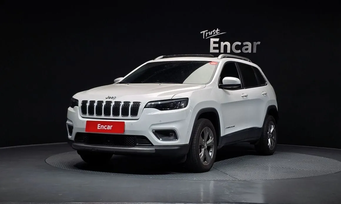 Jeep Cherokee — фото 1