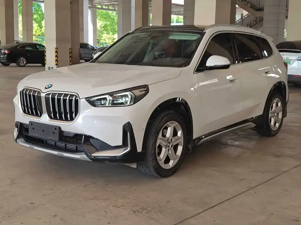 BMW X1 — фото 1