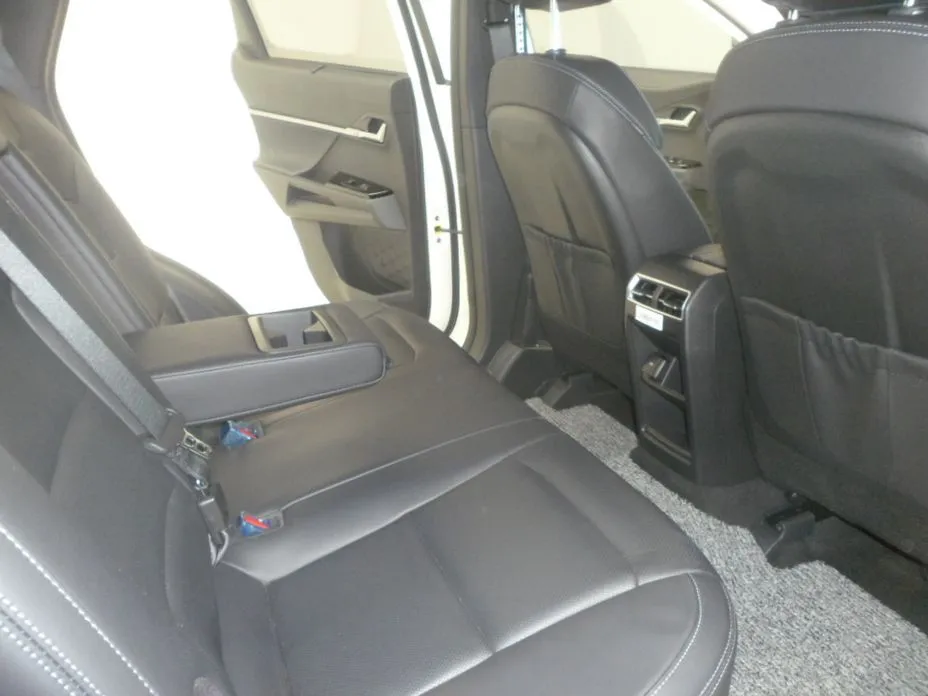 KG Mobility (Ssangyong) Torres — фото 9