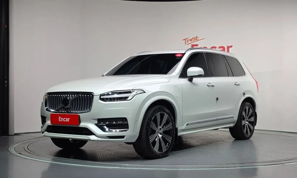 Volvo XC90 — фото 1