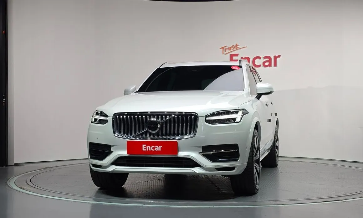 Volvo XC90 — фото 8